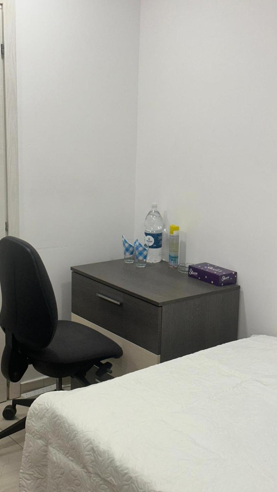 Your Elegant Home Away From Home Shared Apartment Only With Host Żebbuġ Eksteriør bilde