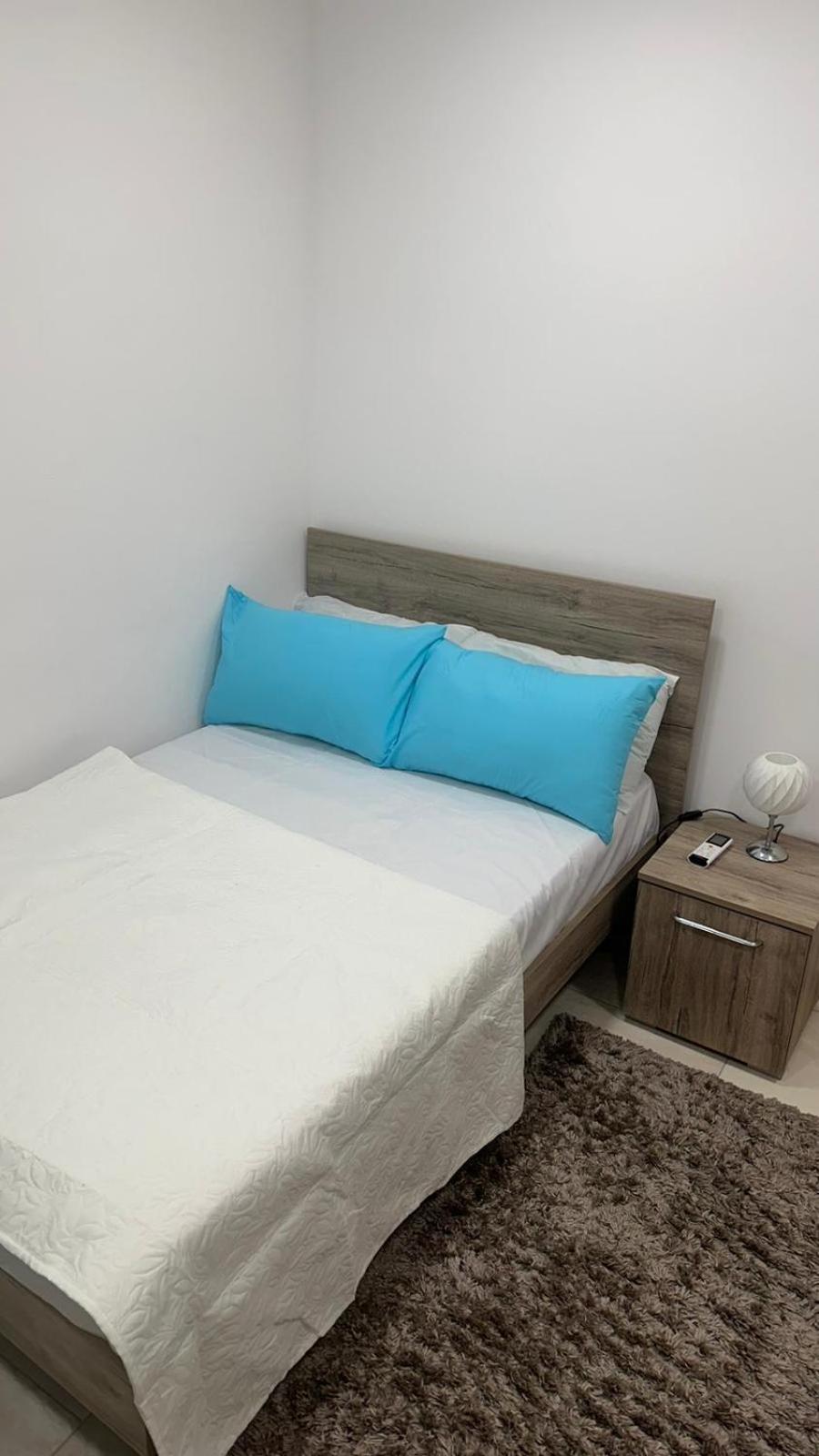 Your Elegant Home Away From Home Shared Apartment Only With Host Żebbuġ Eksteriør bilde