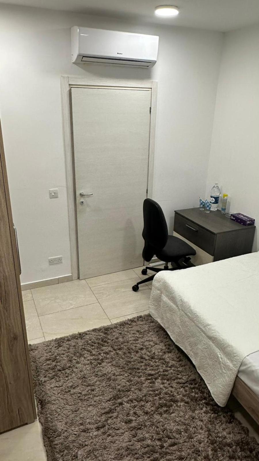 Your Elegant Home Away From Home Shared Apartment Only With Host Żebbuġ Eksteriør bilde