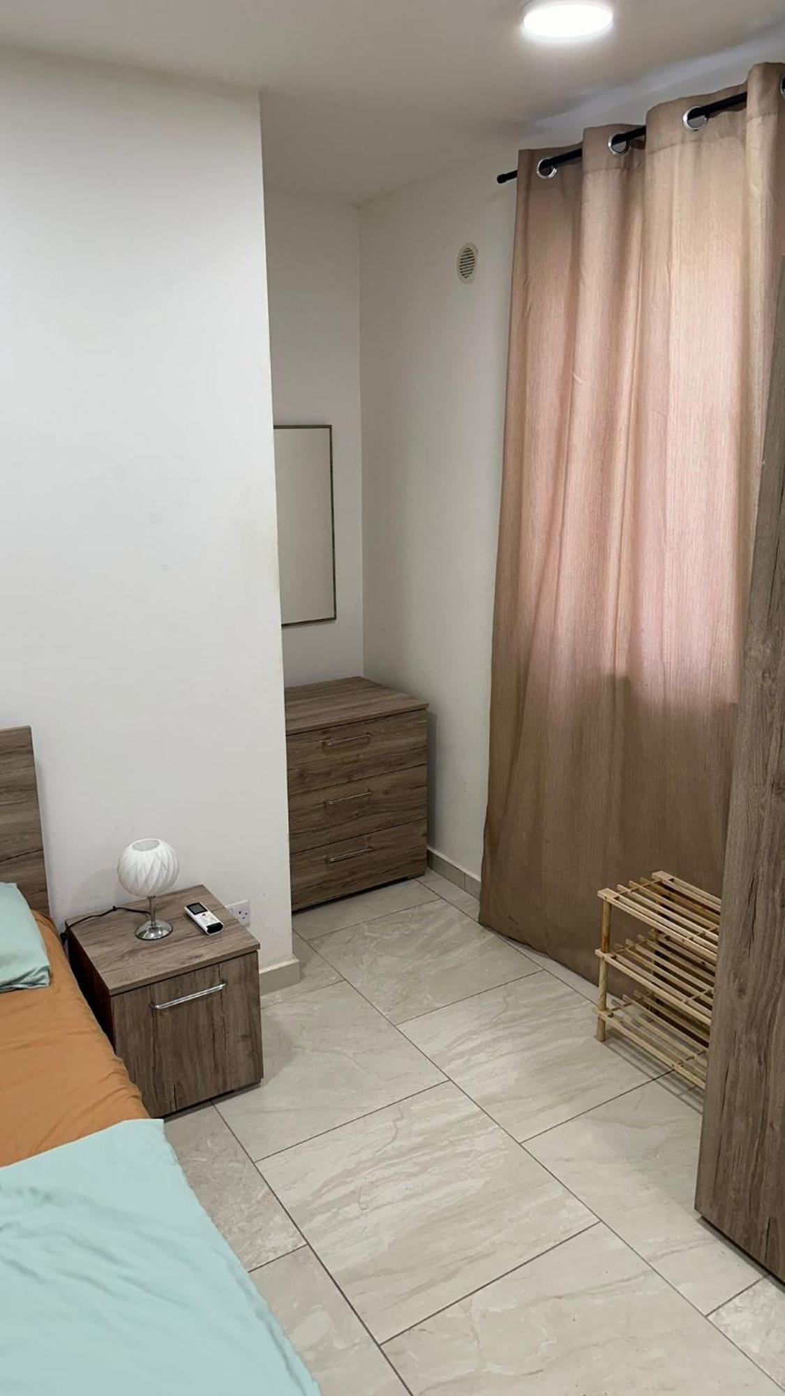 Your Elegant Home Away From Home Shared Apartment Only With Host Żebbuġ Eksteriør bilde