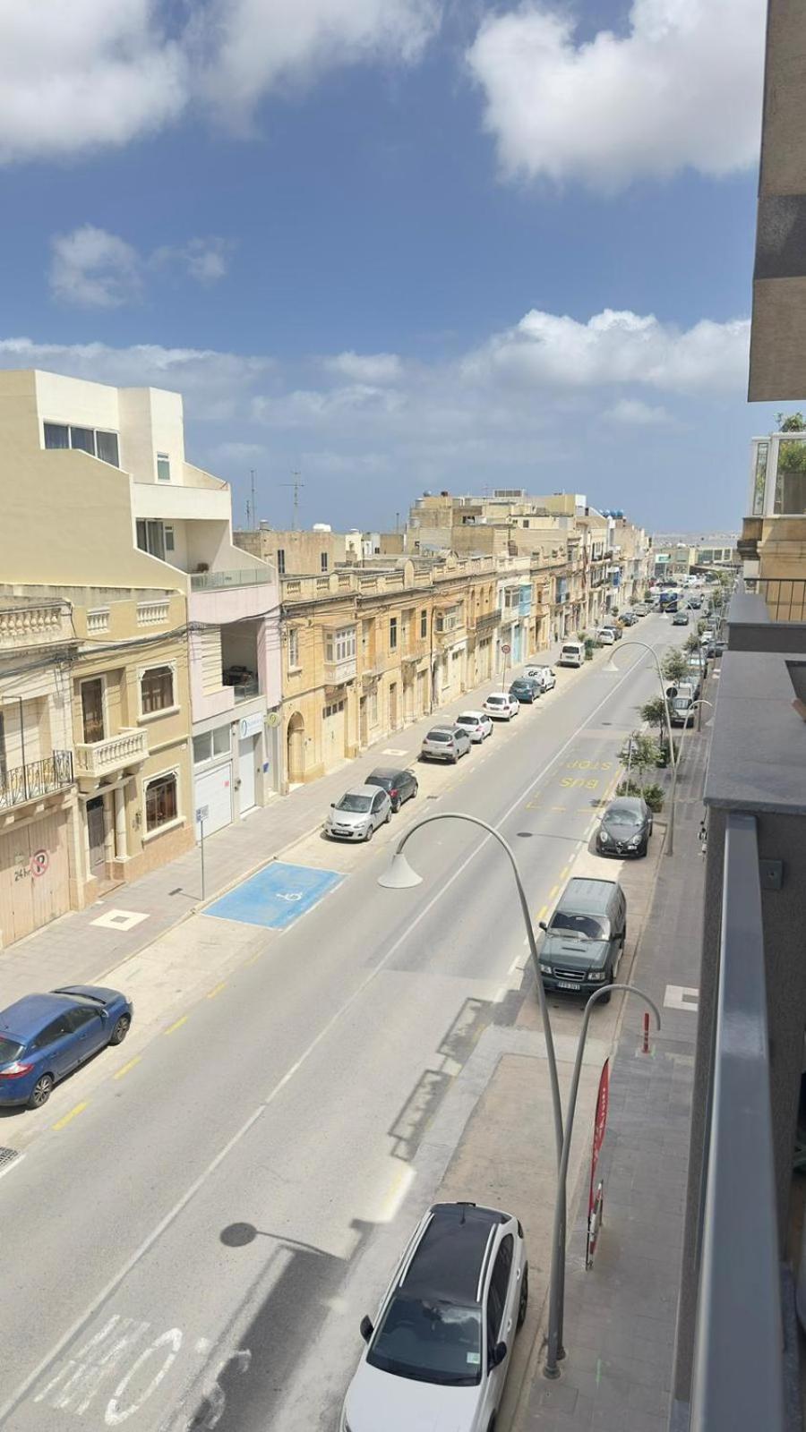 Your Elegant Home Away From Home Shared Apartment Only With Host Żebbuġ Eksteriør bilde